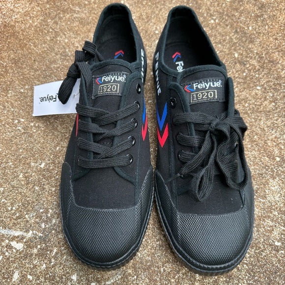 FEIYUE Fe Lo 1920 Low Top Canvas Performance Shoe. NWT - Picture 2 of 13